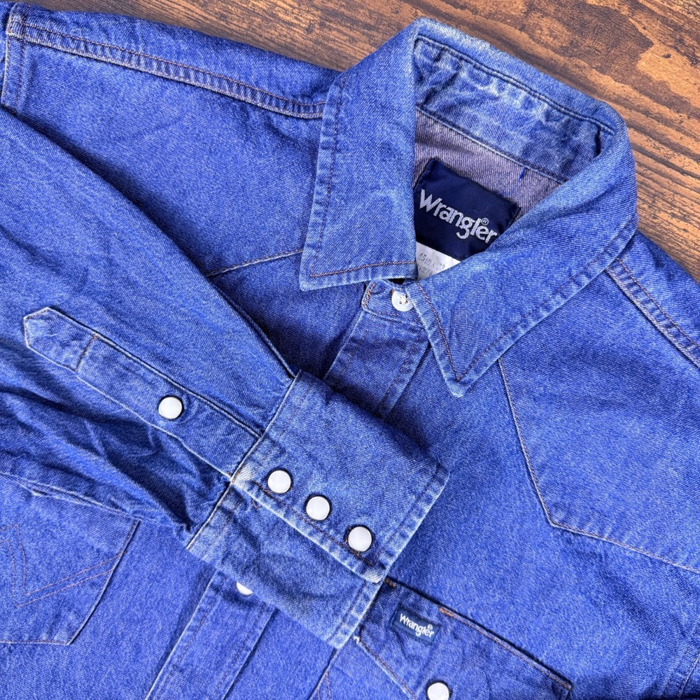 VTG Wrangler Denim Pearl Snap Shirt Mens 15.5 33 M Blue Western‎ Cowboy Workwear
